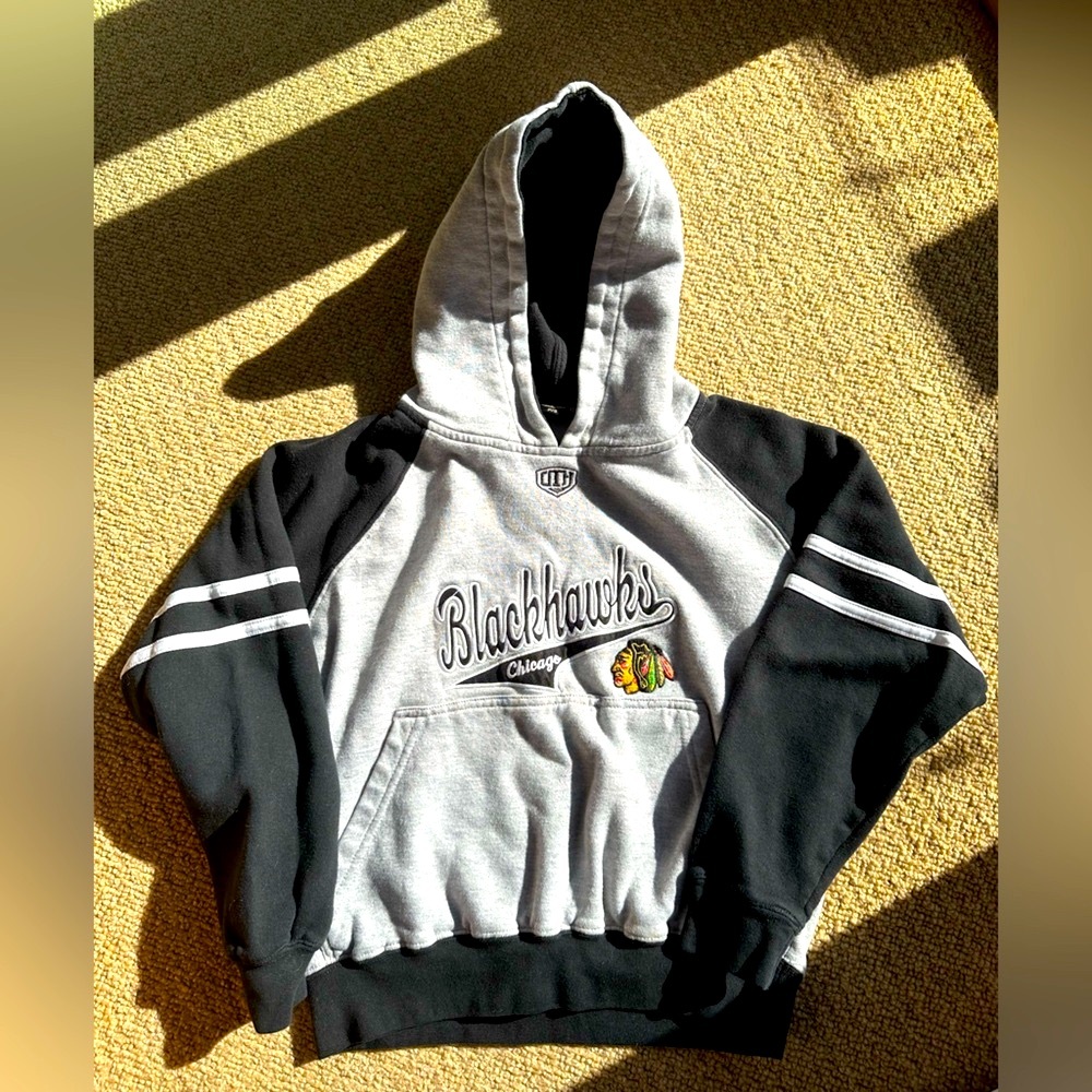 Kids Chicago Blackhawks Hooded Sweatshirt, Small